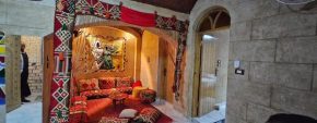 Queen House